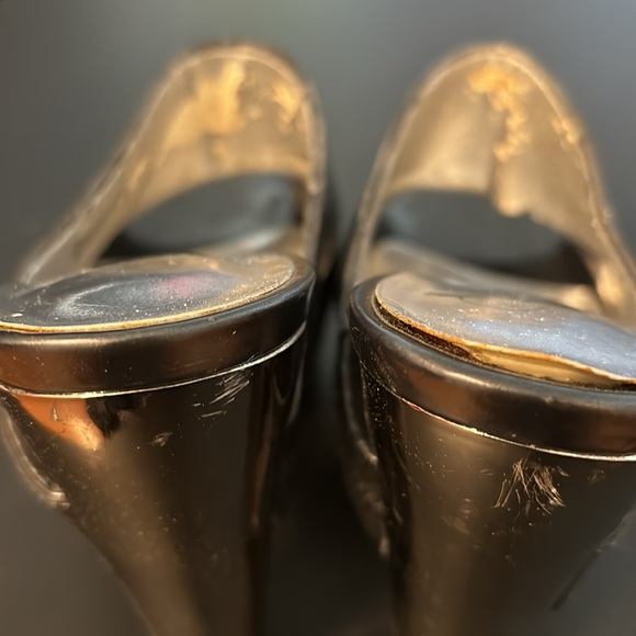 Jessica Simpson chrome platform sling back shoes. - Picture 6 of 8